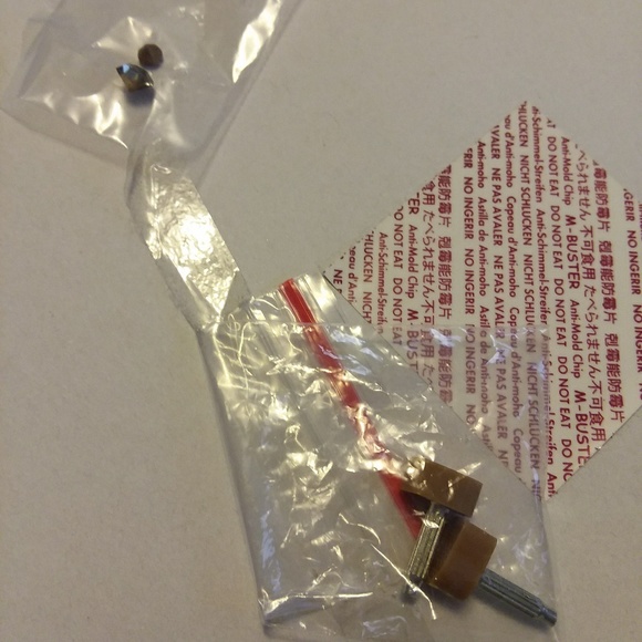 Badgley Mischka jewel high heels - Picture 8 of 8